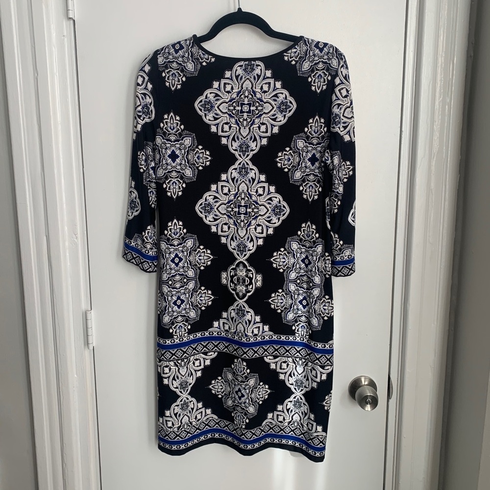 👗 Beautiful printed dress - Picture 3 of 5